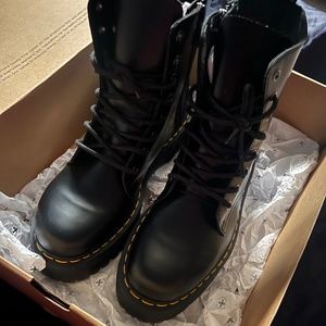 Dr.Martens JADON BOOT SMOOTH LEATHER PLATFORMS